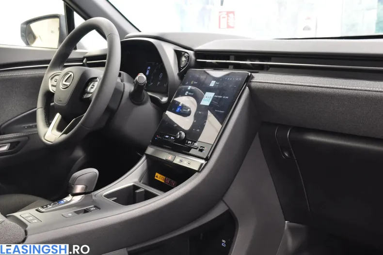 Lexus LBX din 2025 cu 10 km - oferta LEX201702 - foto 15