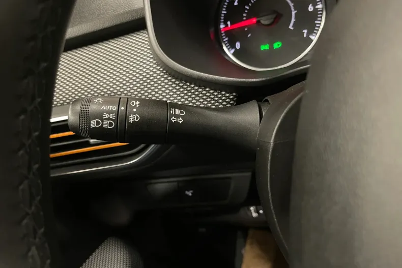 Dacia Sandero Stepway din 2023 cu 30.530 km - oferta DAC201737 - foto 21