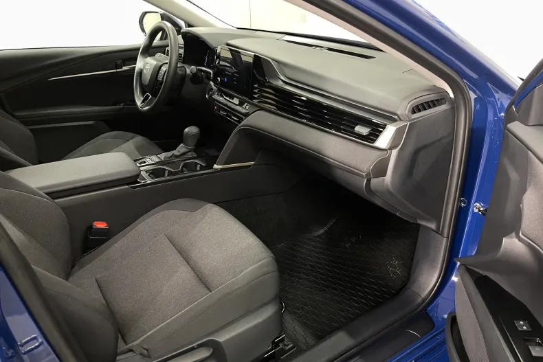 Toyota Camry din 2025 cu 13.096 km - oferta TOY201738 - foto 9