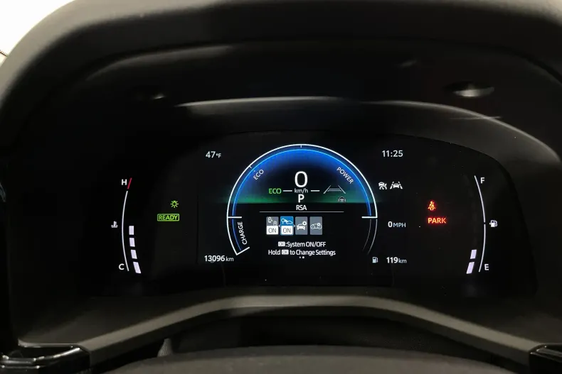 Toyota Camry din 2025 cu 13.096 km - oferta TOY201738 - foto 24