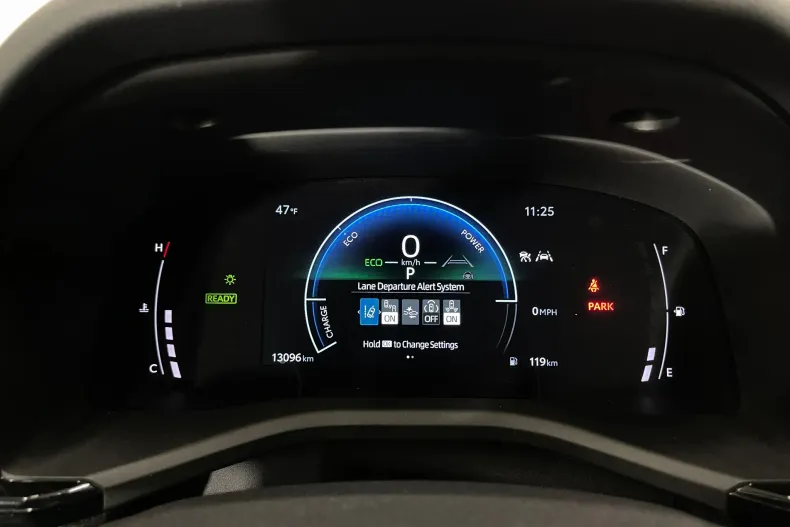 Toyota Camry din 2025 cu 13.096 km - oferta TOY201738 - foto 30