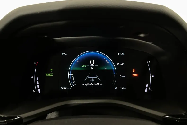 Toyota Camry din 2025 cu 13.096 km - oferta TOY201738 - foto 31