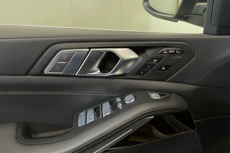 BMW X7 (Seria X) din 2021 cu 99.297 km - oferta BMW201747 - foto 35