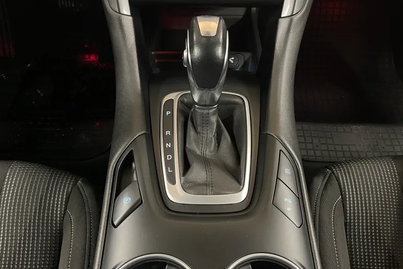 Ford Mondeo din 2021 cu 96.640 km - oferta FOR201751 - foto 22