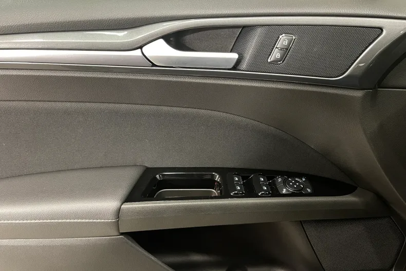 Ford Mondeo din 2021 cu 96.640 km - oferta FOR201751 - foto 23