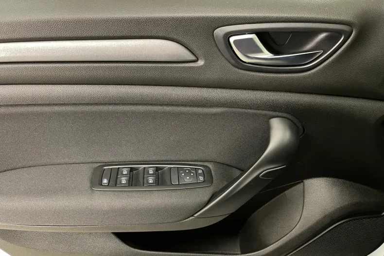 Renault Megane din 2021 cu 68.725 km - oferta REN201762 - foto 21