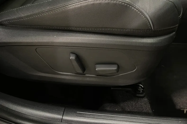 Hyundai Tucson din 2022 cu 118.492 km - oferta HYU201764 - foto 27