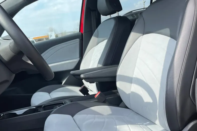 Volkswagen ID.3 din 2024 cu 6.676 km - oferta VOL201776 - foto 11