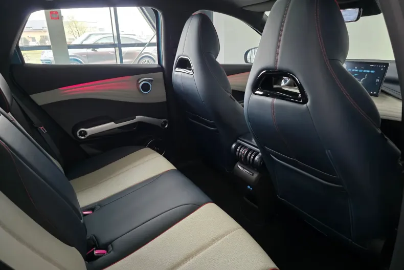 BYD ATTO 3 din 2022 cu 54.000 km - oferta BYD201793 - foto 10