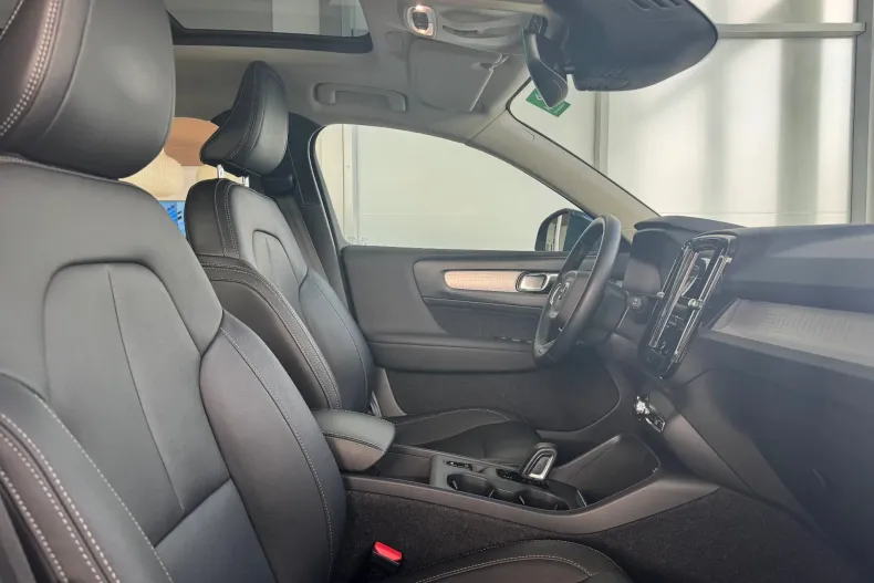 Volvo XC40 din 2021 cu 112.000 km - oferta VOL201795 - foto 9