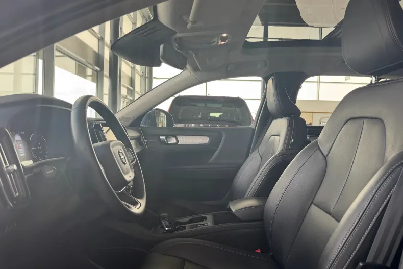 Volvo XC40 din 2021 cu 112.000 km - oferta VOL201795 - foto 11