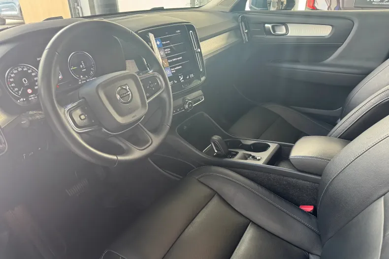 Volvo XC40 din 2021 cu 112.000 km - oferta VOL201795 - foto 12