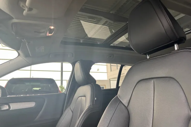 Volvo XC40 din 2021 cu 112.000 km - oferta VOL201795 - foto 14