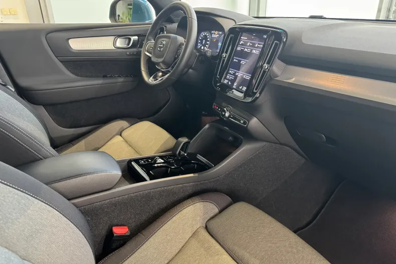 Volvo XC40 din 2023 cu 28.000 km - oferta VOL201796 - foto 10