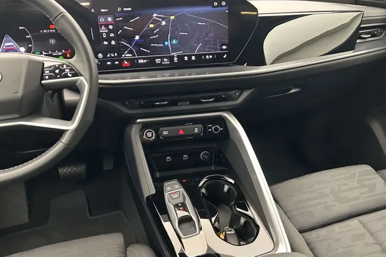 Audi Q5 din 2025 cu 13.551 km - oferta AUD201797 - foto 9