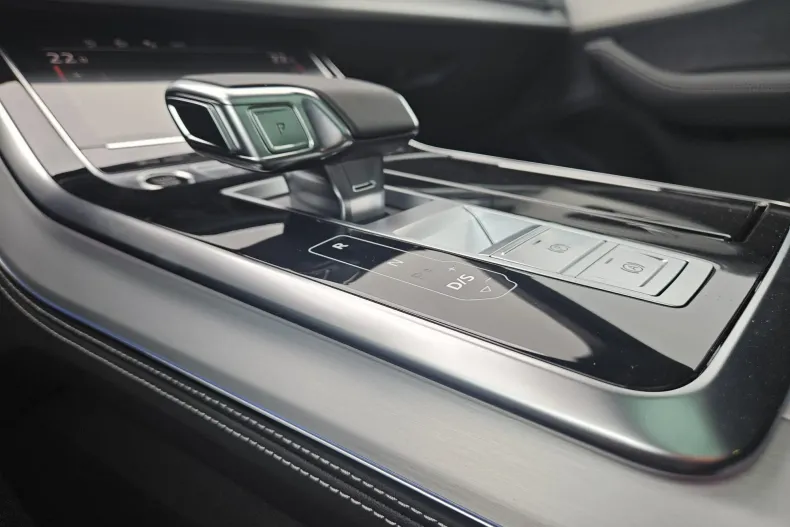 Audi Q8 din 2025 cu 10 km - oferta AUD201798 - foto 15