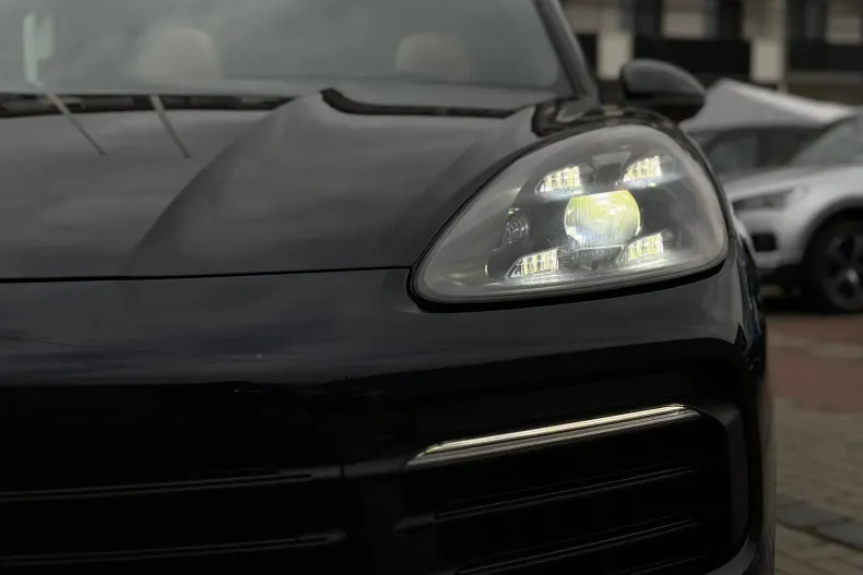 Porsche Cayenne din 2022 cu 136.321 km - oferta POR201801 - foto 19