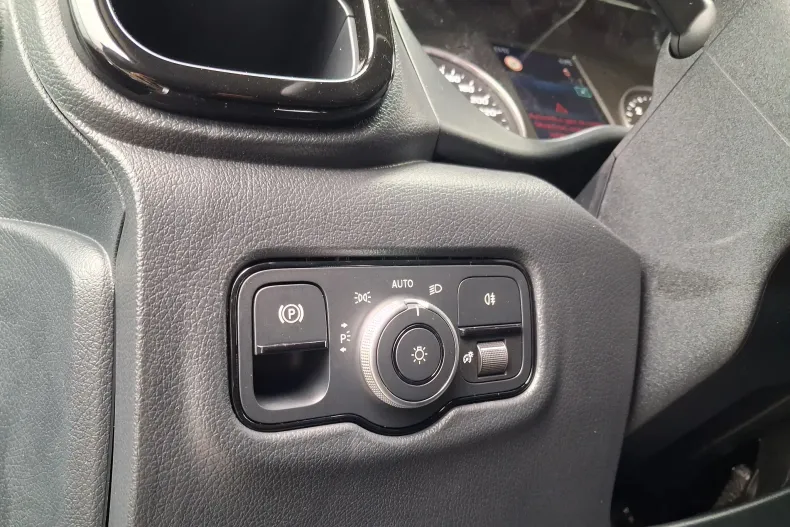 Mercedes-Benz Vito din 2026 cu 10 km - oferta MER201808 - foto 10