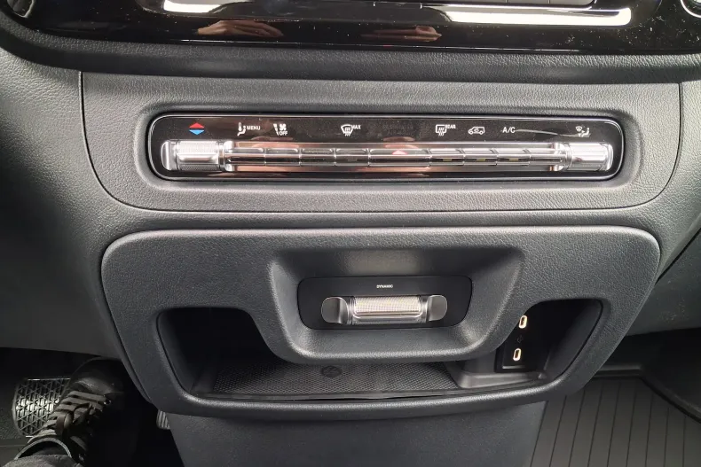 Mercedes-Benz Vito din 2026 cu 10 km - oferta MER201808 - foto 17