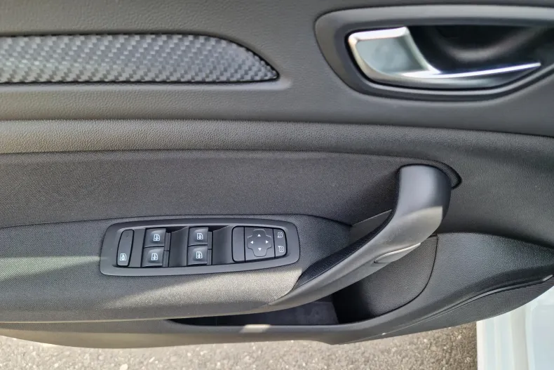 Renault Megane din 2024 cu 16 km - oferta REN201810 - foto 17