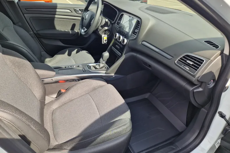 Renault Megane din 2024 cu 16 km - oferta REN201810 - foto 25