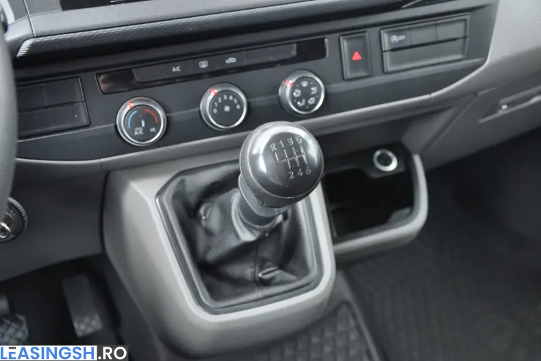 Volkswagen Transporter din 2020 cu 97.063 km - oferta VOL201815 - foto 16