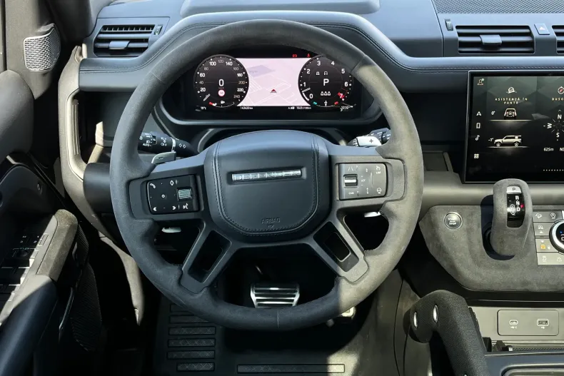 Land Rover Defender din 2022 cu 43.433 km - oferta LAN201821 - foto 16