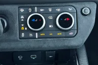 Land Rover Defender din 2022 cu 43.433 km - oferta LAN201821 - foto 30