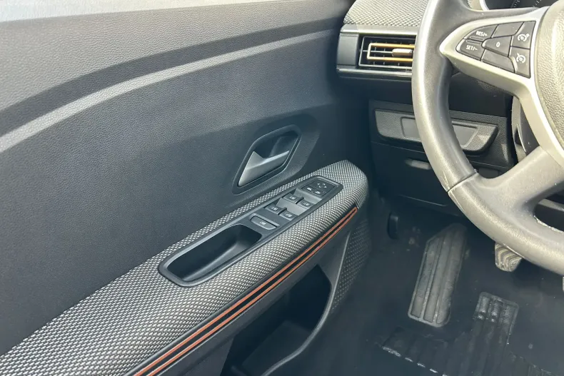 Dacia Sandero din 2022 cu 88.694 km - oferta DAC201838 - foto 20