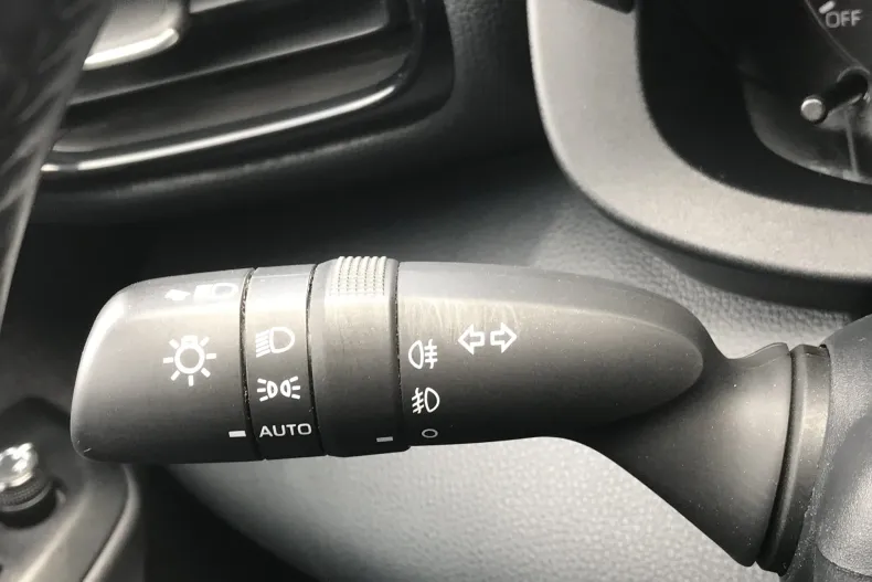 Toyota Yaris din 2022 cu 44.643 km - oferta TOY201845 - foto 21