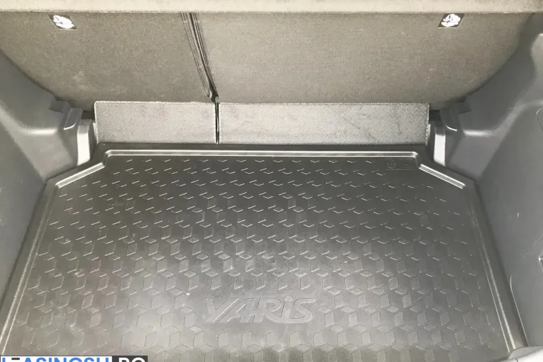 Toyota Yaris din 2022 cu 44.643 km - oferta TOY201845 - foto 37