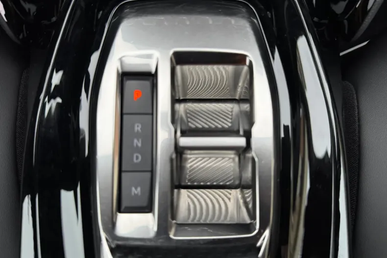 Peugeot 2008 din 2023 cu 99.800 km - oferta PEU201846 - foto 26