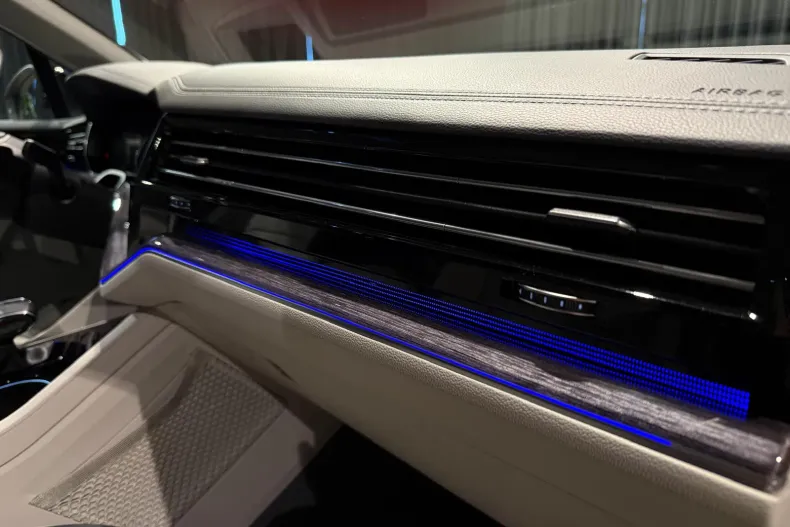 Volkswagen Touareg din 2020 cu 89.000 km - oferta VOL201853 - foto 26