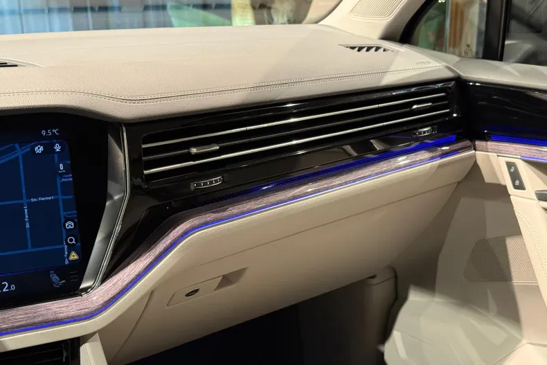 Volkswagen Touareg din 2020 cu 89.000 km - oferta VOL201853 - foto 27