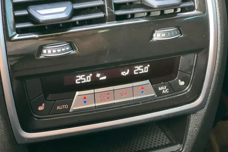 BMW X6 (Seria X) din 2024 cu 31.505 km - oferta BMW201856 - foto 21