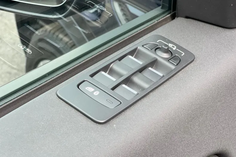 Land Rover Discovery Sport din 2023 cu 29.640 km - oferta LAN201857 - foto 28