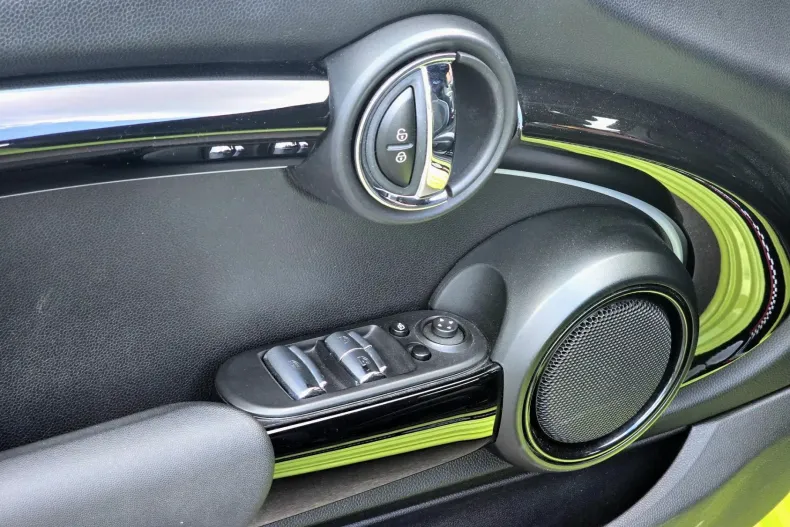 MINI Cooper S din 2023 cu 35.601 km - oferta MIN201858 - foto 11