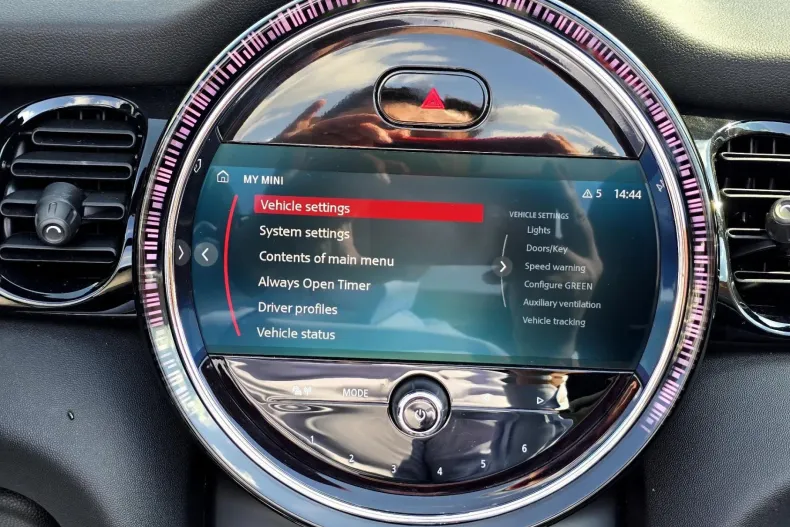 MINI Cooper S din 2023 cu 35.601 km - oferta MIN201858 - foto 26