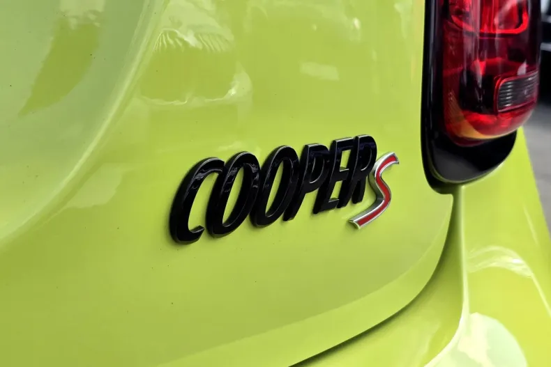 MINI Cooper S din 2023 cu 35.601 km - oferta MIN201858 - foto 31