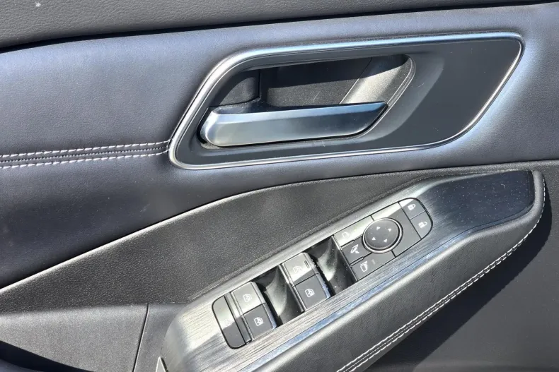 Nissan Qashqai din 2024 cu 52.667 km - oferta NIS201859 - foto 15