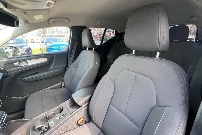 Volvo XC40 din 2021 cu 139.975 km - oferta VOL201863 - foto 12