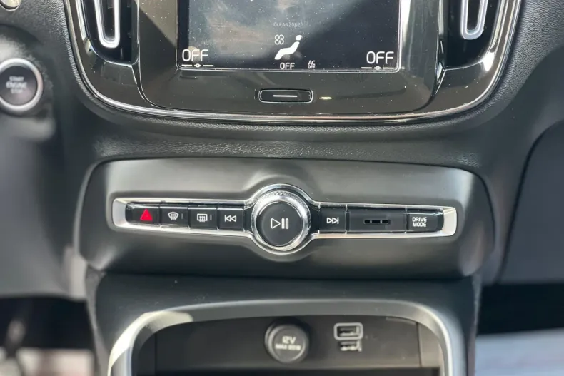 Volvo XC40 din 2021 cu 139.975 km - oferta VOL201863 - foto 16