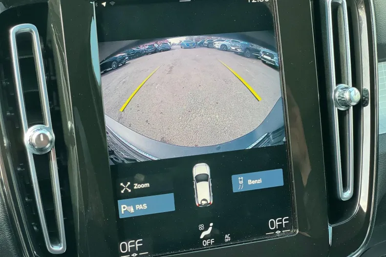 Volvo XC40 din 2021 cu 139.975 km - oferta VOL201863 - foto 21