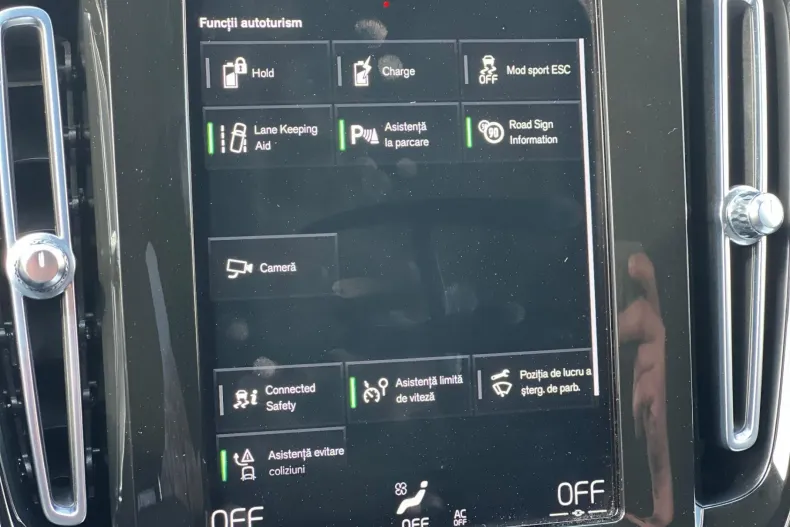 Volvo XC40 din 2021 cu 139.975 km - oferta VOL201863 - foto 24