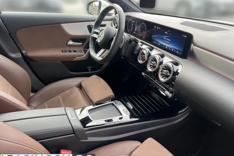 Mercedes-Benz A 200 (Clasa A) din 2025 cu 22.995 km - oferta MER201872 - foto 13