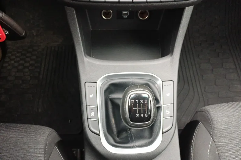 Hyundai i30 din 2023 cu 42.480 km - oferta HYU201902 - foto 18