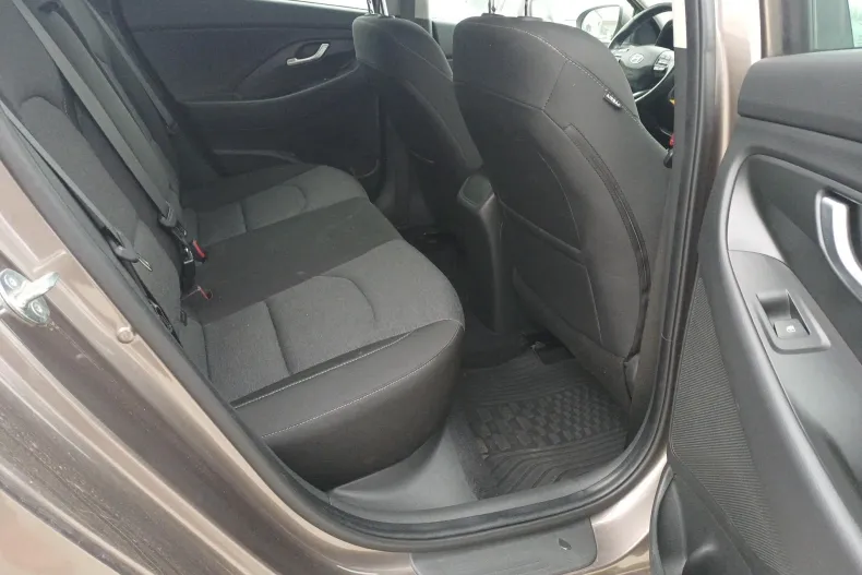 Hyundai i30 din 2023 cu 42.480 km - oferta HYU201902 - foto 21