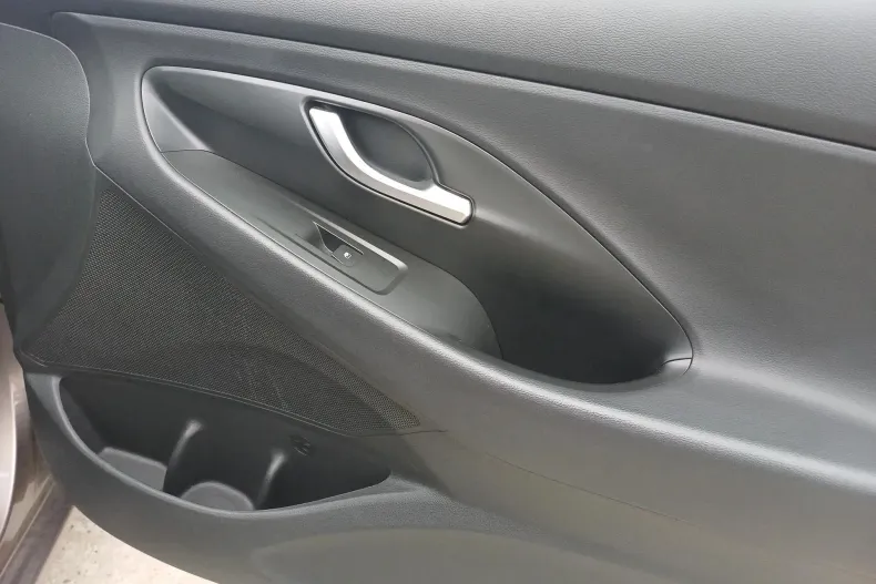 Hyundai i30 din 2023 cu 42.480 km - oferta HYU201902 - foto 22