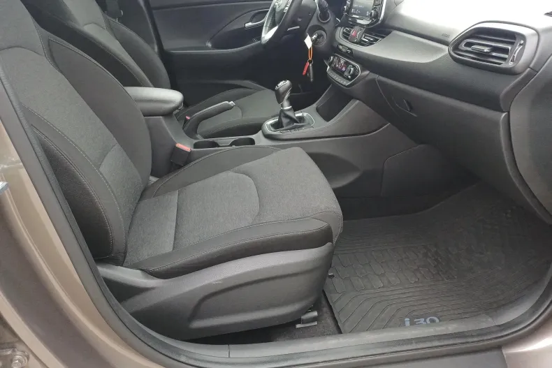 Hyundai i30 din 2023 cu 42.480 km - oferta HYU201902 - foto 23