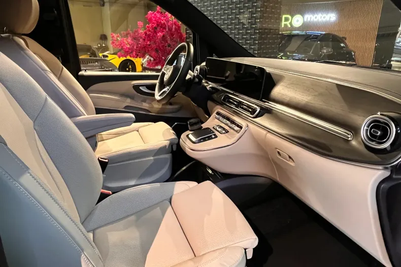 Mercedes-Benz V din 2024 cu 32.900 km - oferta MER201908 - foto 34